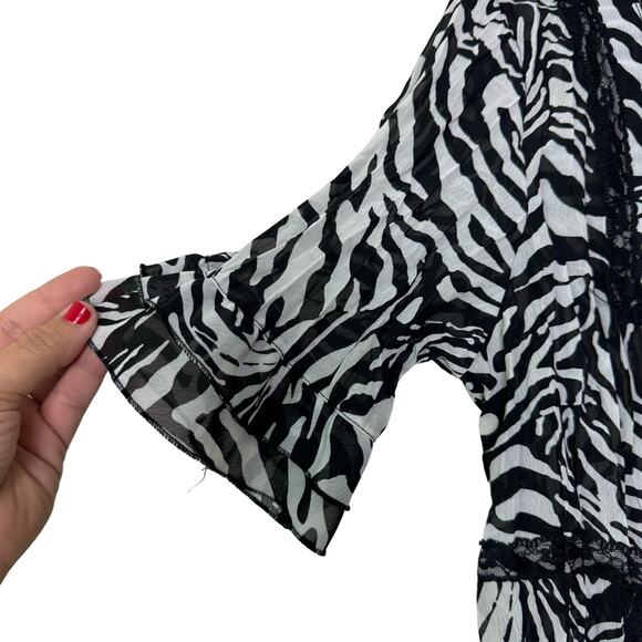 NY Collection Vintage 90s Y2K Zebra print black lace button front Blouse MEDIUM - Picture 2 of 7